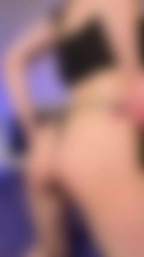 skinny, skinny, shy by elizzzza