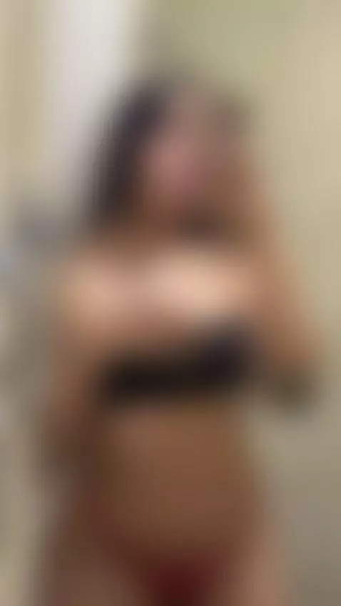 te estoy esperando https://onlyfans.com/melissayours by melisurita