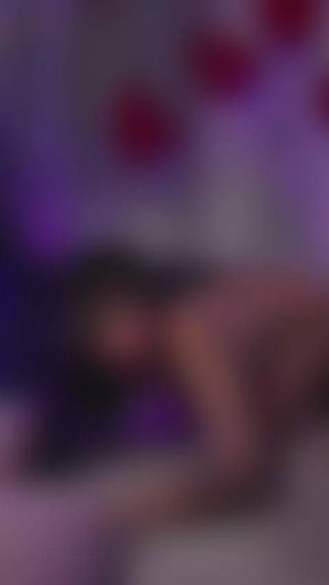 Will you let me give you a little kiss? by melisurita