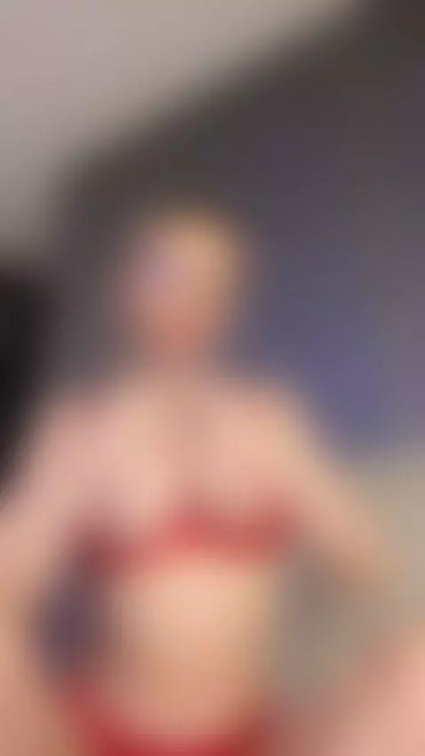 Bet you wish it was you grabbing my tits here 😈 by alessiaquinn