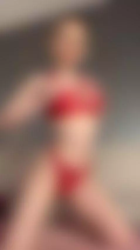 A little tease before the real fun begins 😈 Ready? by alessiaquinn