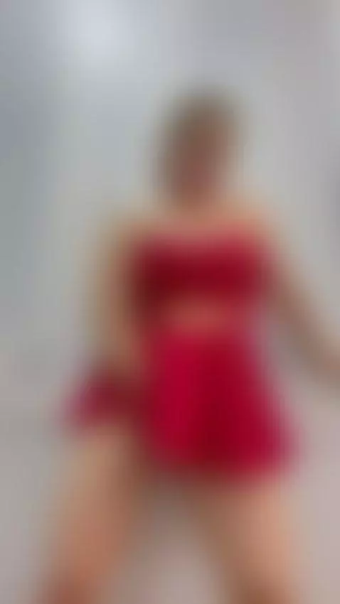 What do you think about my new dress by scarletttesla