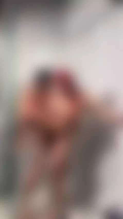 Que rico me follo a esta peliroja en la ducha 😎 by jordyfabianx