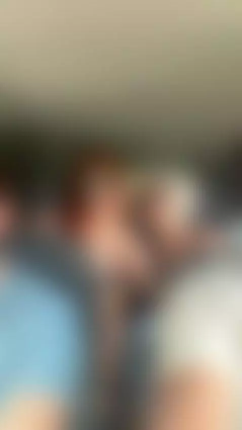 chupadita de tetas en el carro, si porque no? 🙈💦 by celestealbax