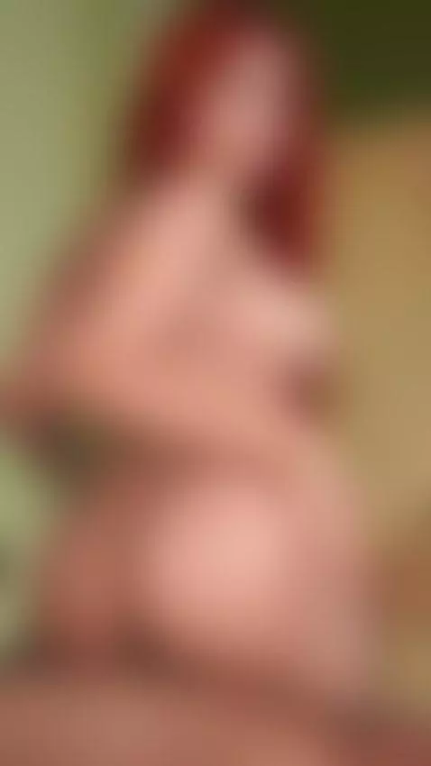 ¿Te gusta como salta mi culo en tu verga? by celestealbax