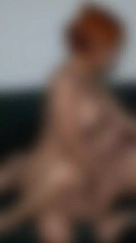 Mi amiga tiene un coño muy apretado y mojado, mi clitoris es... by celestealbax