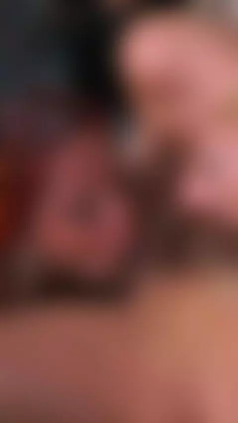 Saboreando una verga venosa con mi amiga 👅🍆 by celestealbax