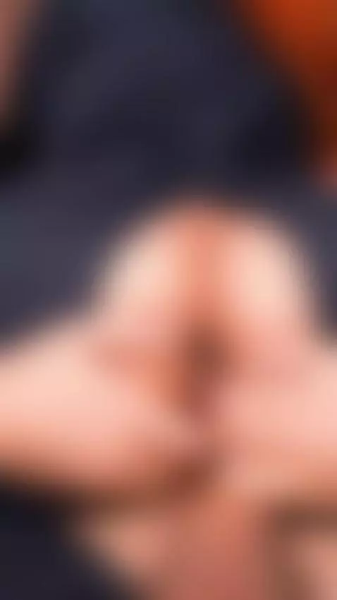 mI coño se abre mientras me meten una buena verga! 😈😈 by celestealbax