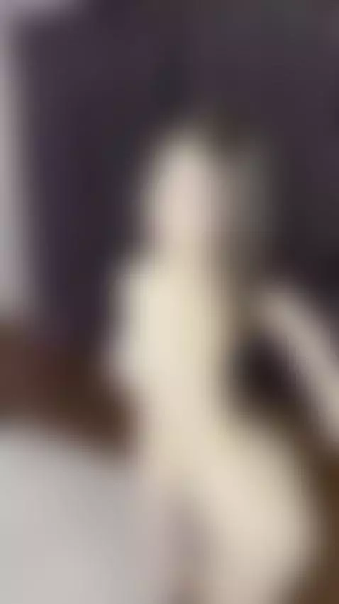 Naked already😏How are you gonna touch me first? 🍑 by aurorakarter