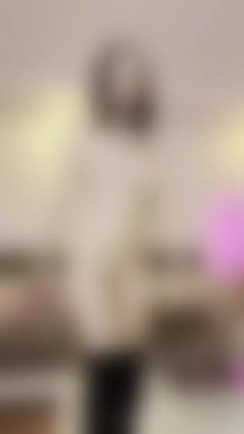 Pull me closer with your eyes and harder with your thoughts ... by aurorakarter