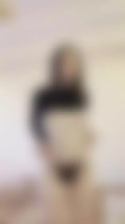 What would you do if I pulled you in closer? 😏 by aurorakarter