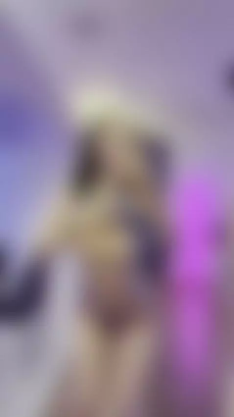 You’re gonna need both hands for me 💋 by aurorakarter