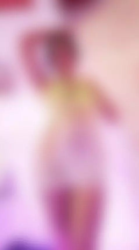 look this sexy body, this bigboos and great ass by victoriaahouston