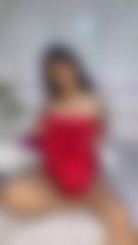 Beautiful brunette and Sexy wants you to have fun with her 🔥 by liaaswan