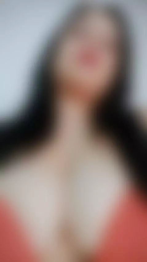 nececitas una jefa que te de ordenes 🔥 by leahstonee