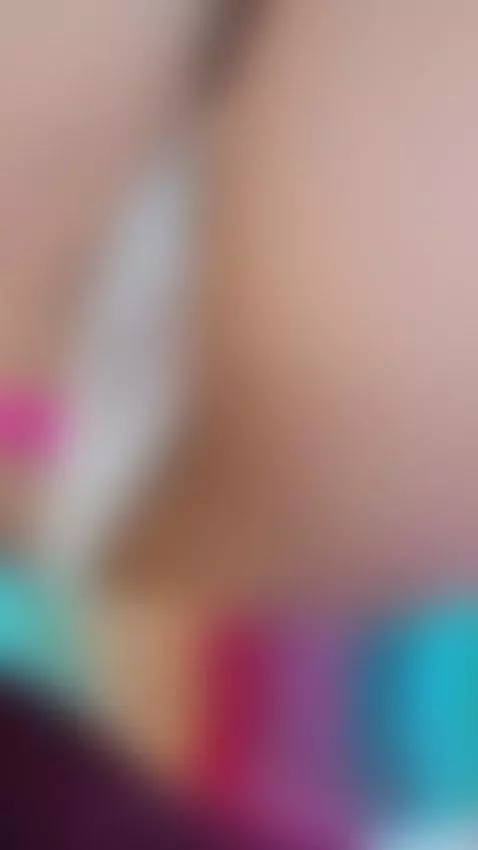 Do you like the way I touch my rich pussy? by lilithvera