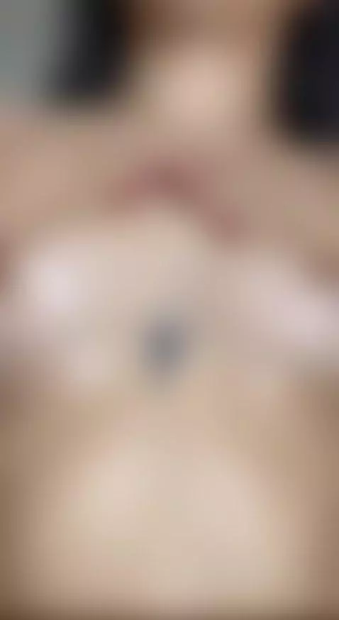 OIL ON MY TITS by ninilove1