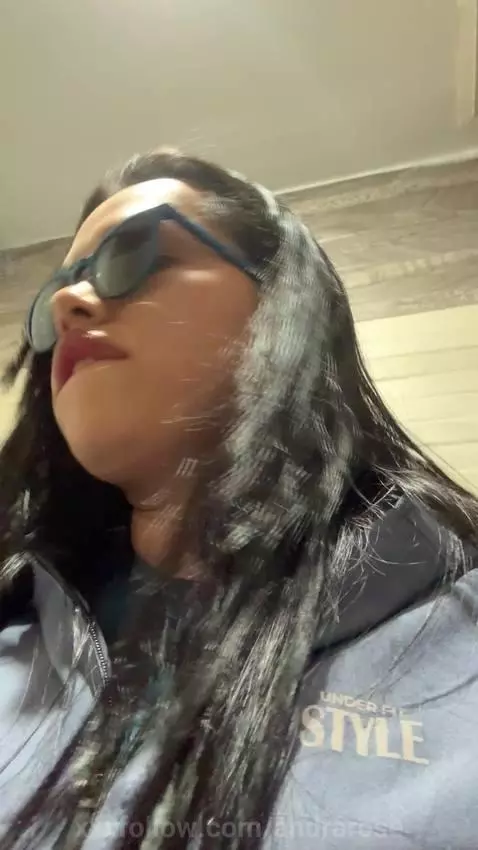 https://stripchat.com/andra_rose/follow-me by andrarose
