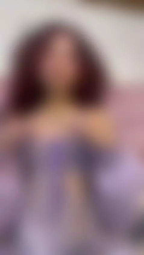 A very hot kiss 🔥🔥 by marianna-ray