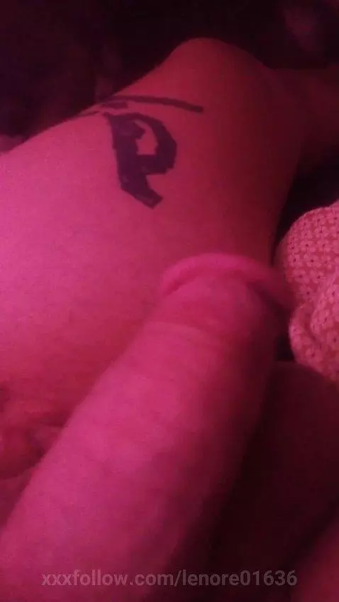 jist hanging out..lol by lenore01636