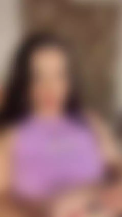 I invite you to kiss me by amberlewiis