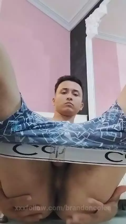 Chico Sexy Masturbandose by brandoncolee