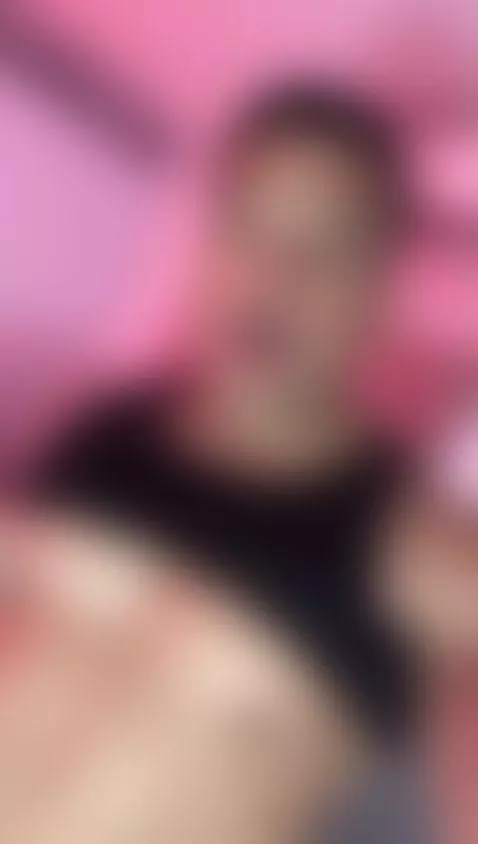 Try not to stare… I dare you 😈 Check me online→ Link in my b... by max-turner1