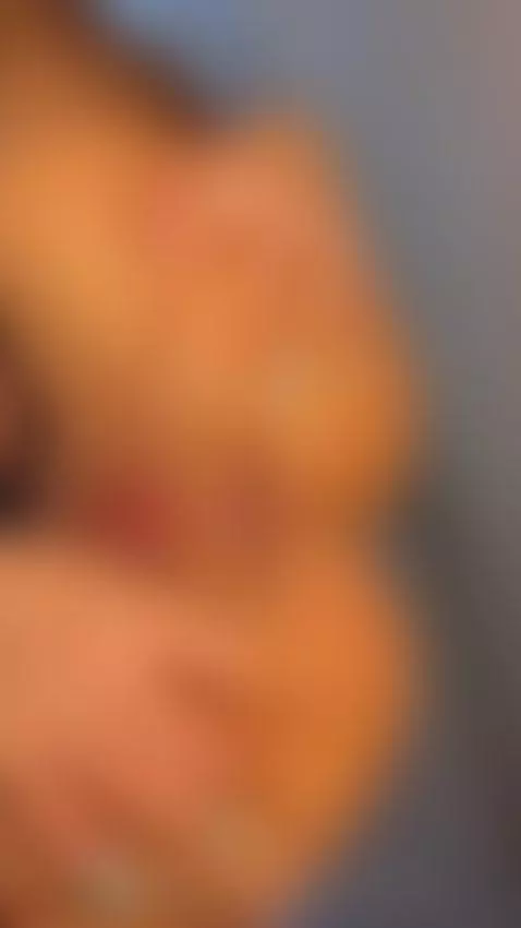 Try not to lean in closer—bet you can’t! by jessiediva