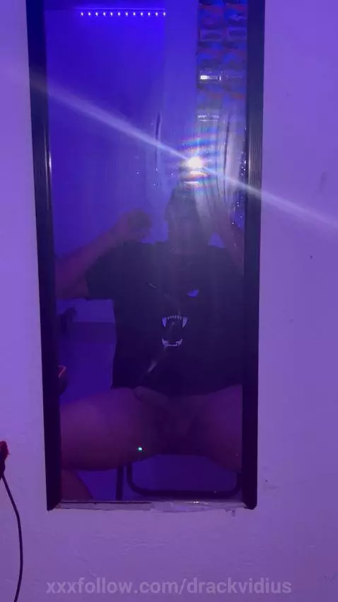 nada mas rico que yna buena paja antes de irae a la cama by drackvidius