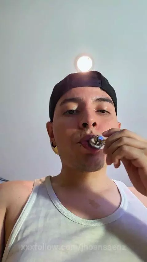 I spit this toy to make it better inside your ass. by jhoansaenz