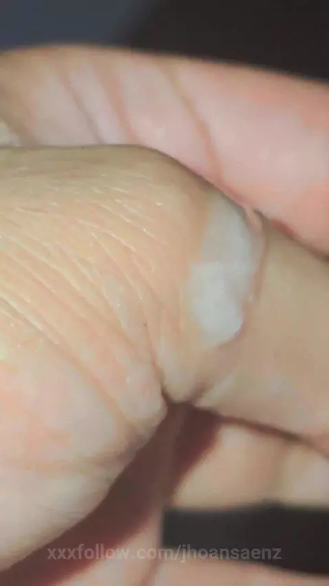 Il commet mon sperme. Je ne peux pas m'empêcher de venir tou... by jhoansaenz