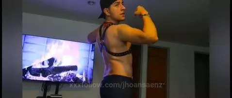 https://chaturbate.com/jhoan_saenz/ by jhoansaenz