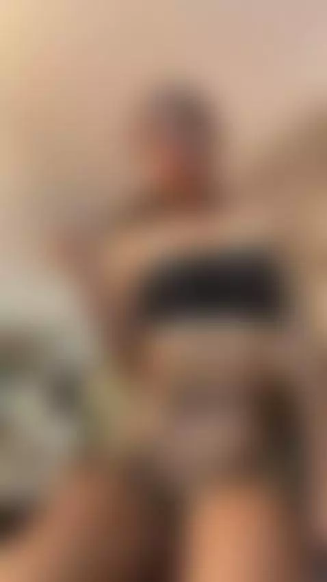 Between whispers and moans, I want to drive you crazy. by sofytaylorr