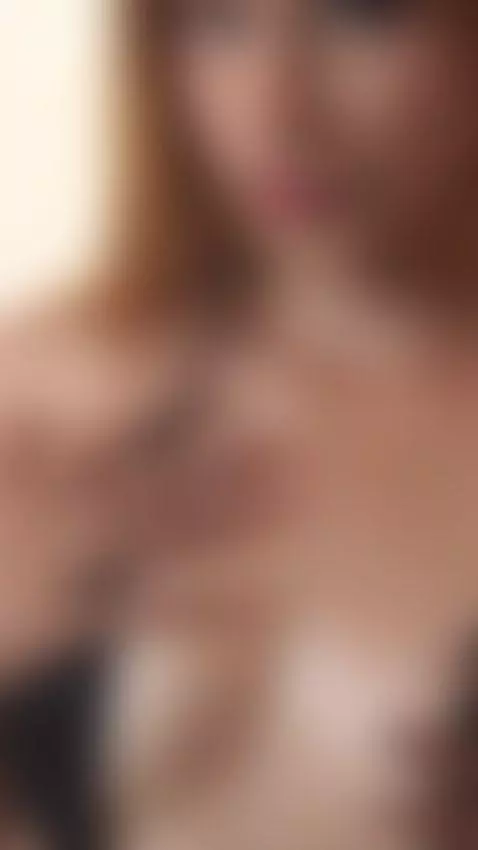 Drag your hands down my body and own it by sofytaylorr