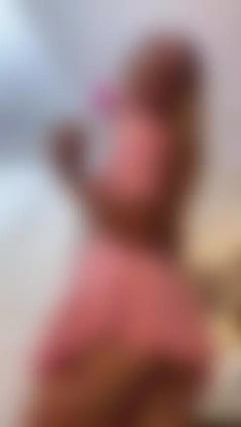 delicious model by sofytaylorr