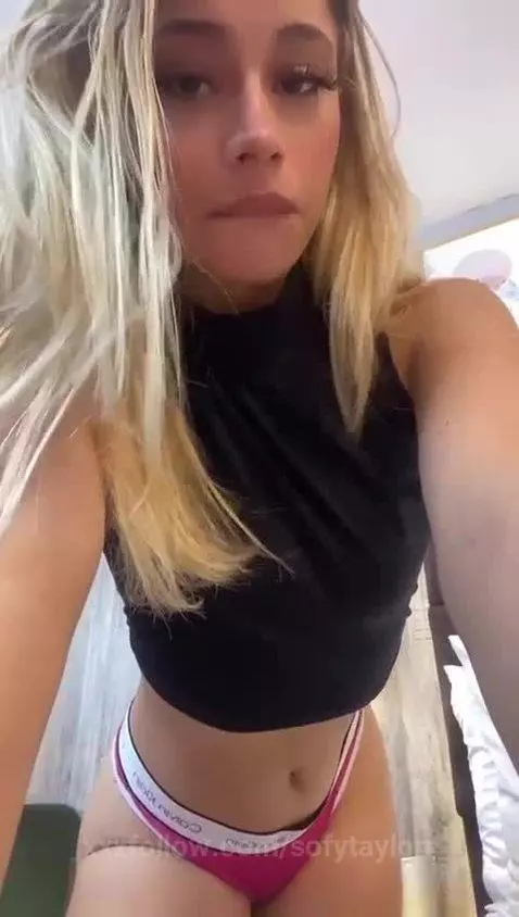 A mischievous girl by sofytaylorr