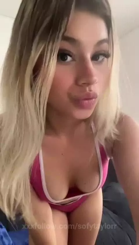 I'm your true temptation by sofytaylorr