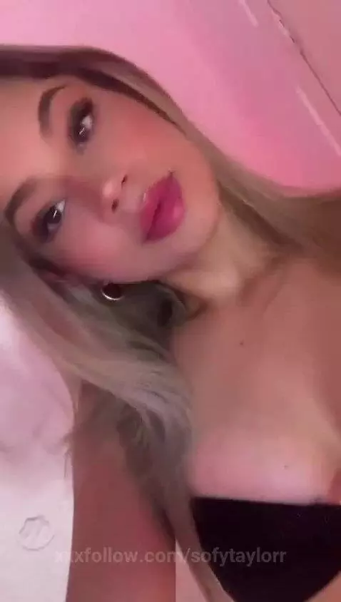 cum face by sofytaylorr