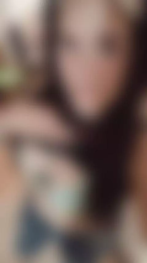 What do you think of my tits? Take off my bra and make me yo... by afr3dita