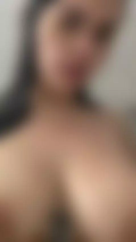 Take a hot shower with me, do u want? by emiliasscoty