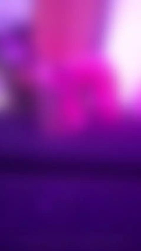 make it look like Saturday! Come on...I'm online! by briiethanlovers