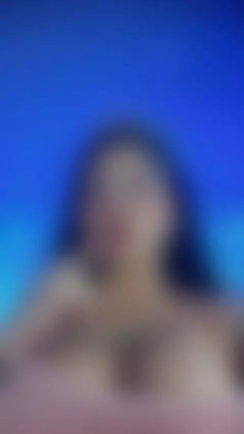 Your favorite Venezuelan is online! Come and control me; 🩷😈😏... by briiethanlovers