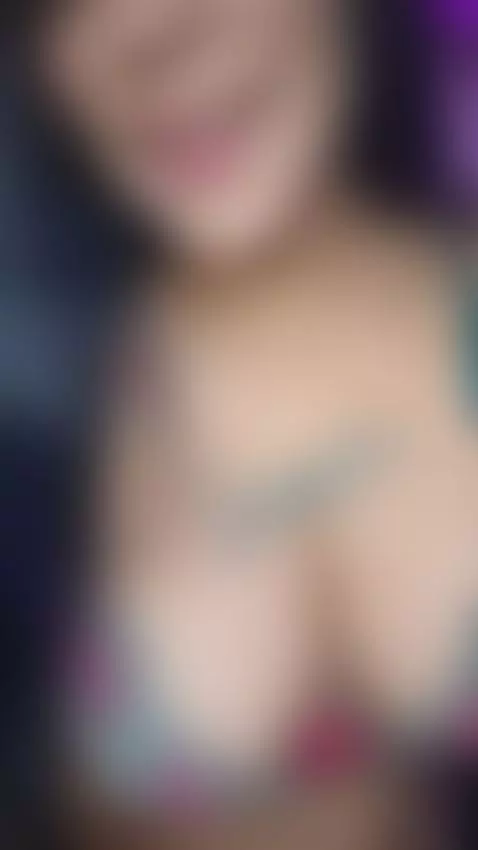 I have a delicious urge to come in gushes tonight...come in.... by briiethanlovers