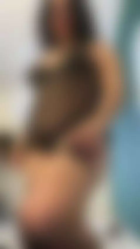 I play with my skin, I provoke with my hands by meganshinee