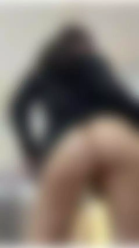 This ass knows how to catch you ... by meganshinee