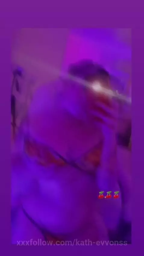 I feel very sexy❤️ by kath-evvonss