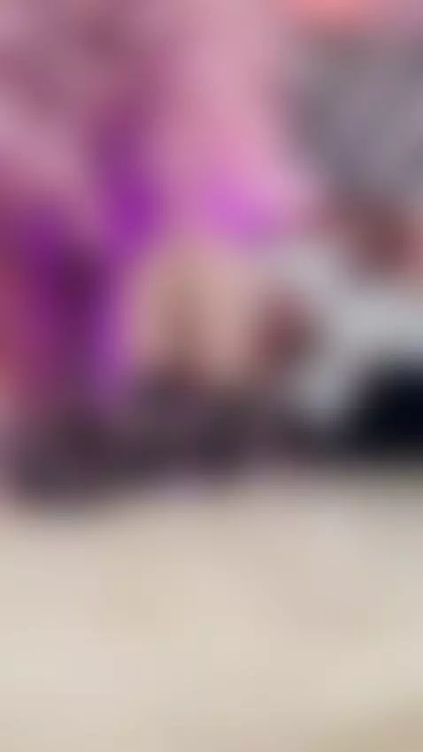 I have a gift for you 👇🏻 😈❤️‍🔥 by ariigomez