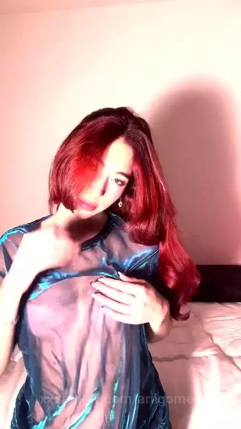 👇🏼😈 I have a gift for your by ariigomez