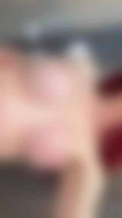 👇🏼😈 I have a gift for your by ariigomez