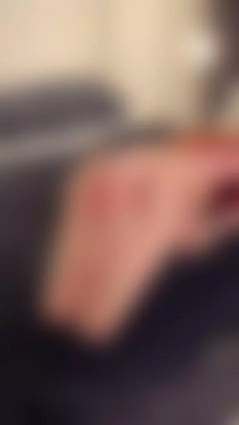 👇🏼😈 I have a gift for your) by ariigomez